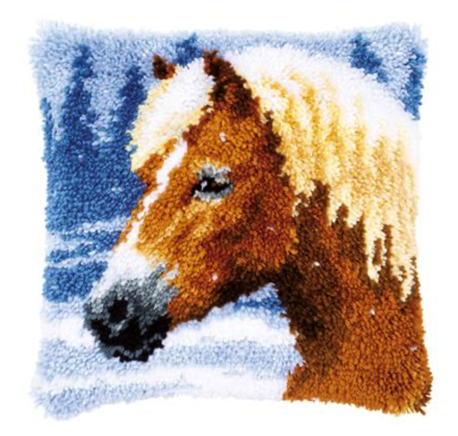 [PN-0178555] Knoopkussen kit paard in de sneeuw